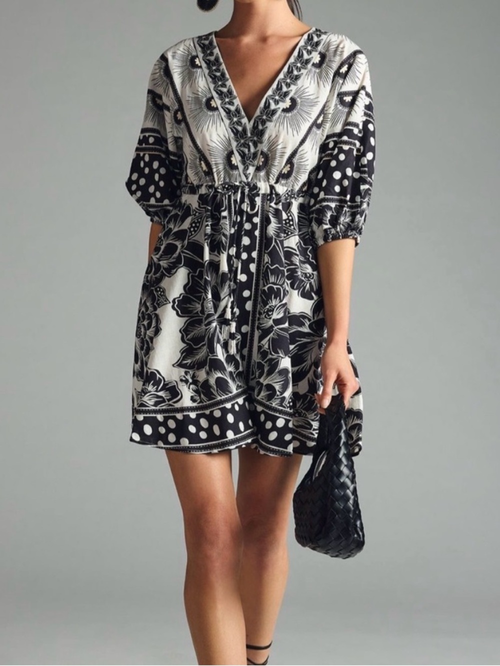 FARM Rio Black and White Floral Mini Dress 🤍🖤